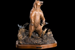 guarding-the-prize-bronze-bear-sculpture